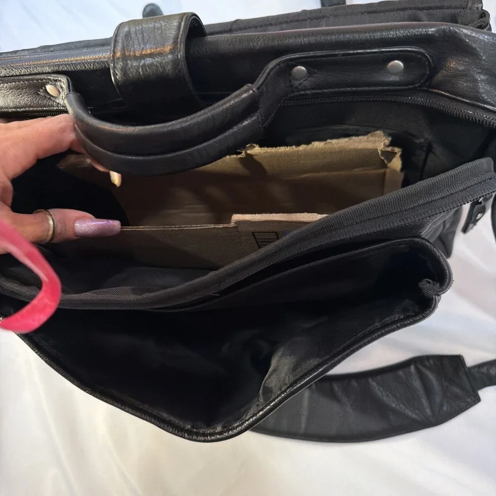 Canyon Outback Soft Leather Messenger Bag Black Travel Laptop New Business Work